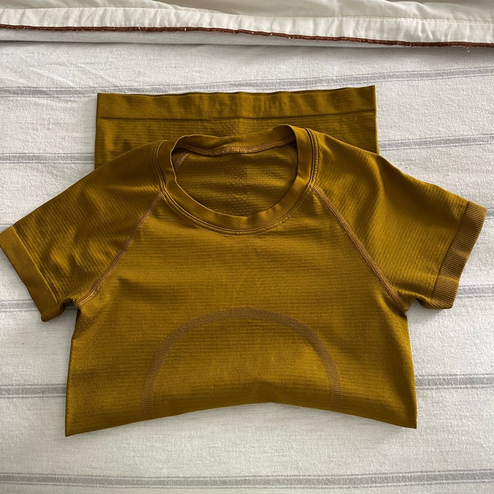 lululemon swiftly tech gold size 2